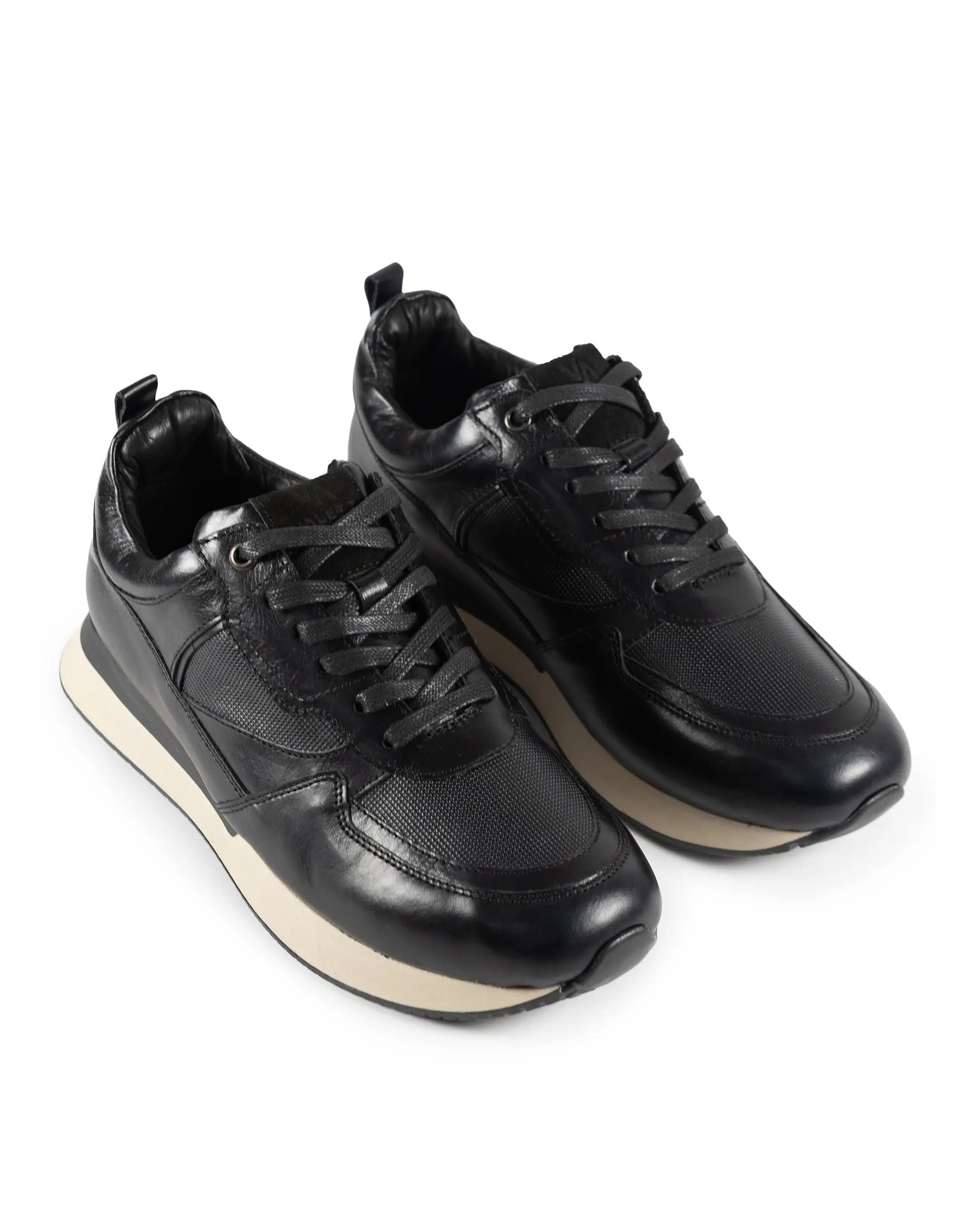 Tenis Lusso Casuales de Vestir en Cuero Auténtico Negro - zapato en uso estilo casual vestir