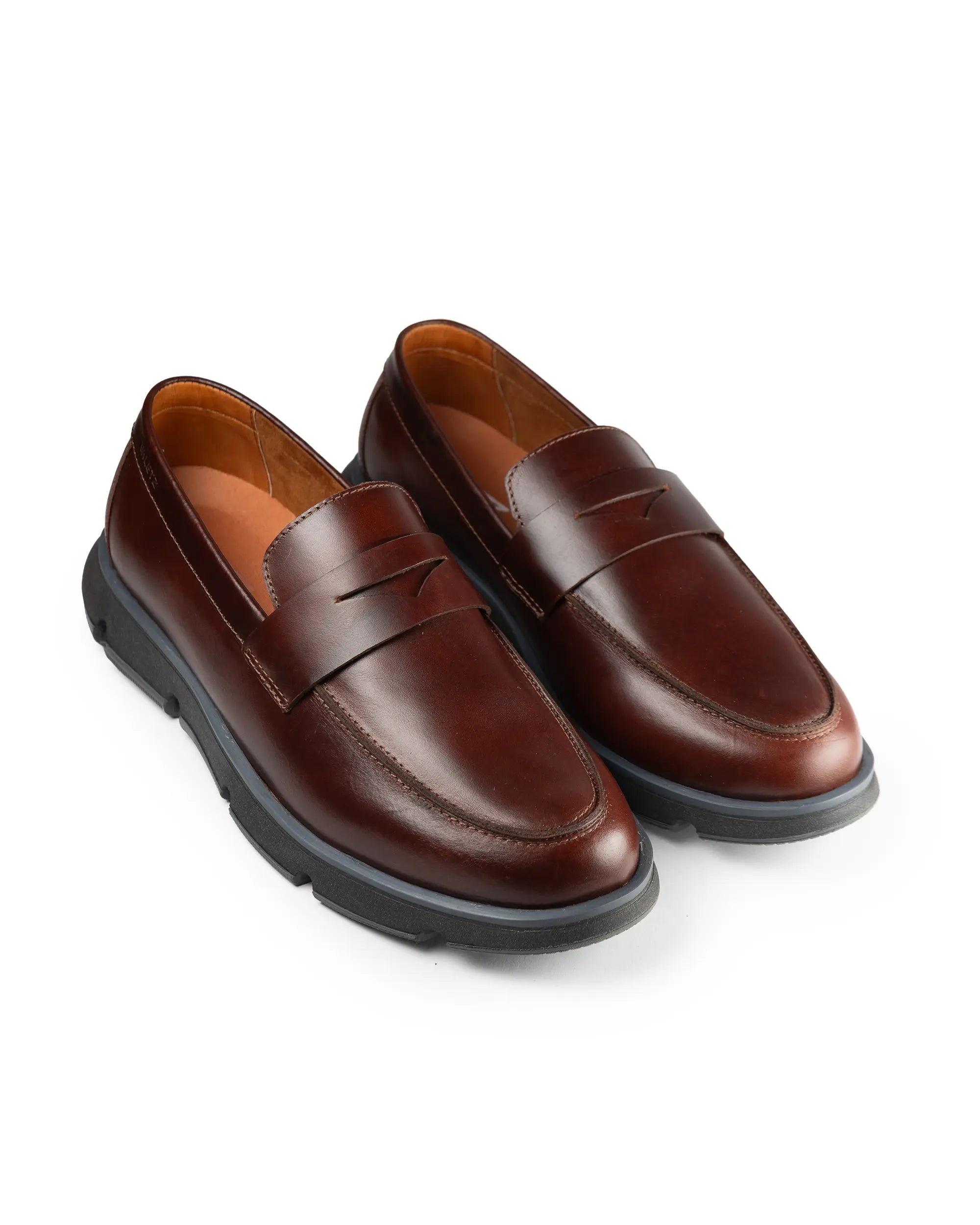 Olmo Estilo Penny Loafer Coñac x Negro - vista lateral zapato artesanal Valetz