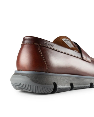 Olmo Estilo Penny Loafer Coñac x Negro - suela antideslizante Valetz