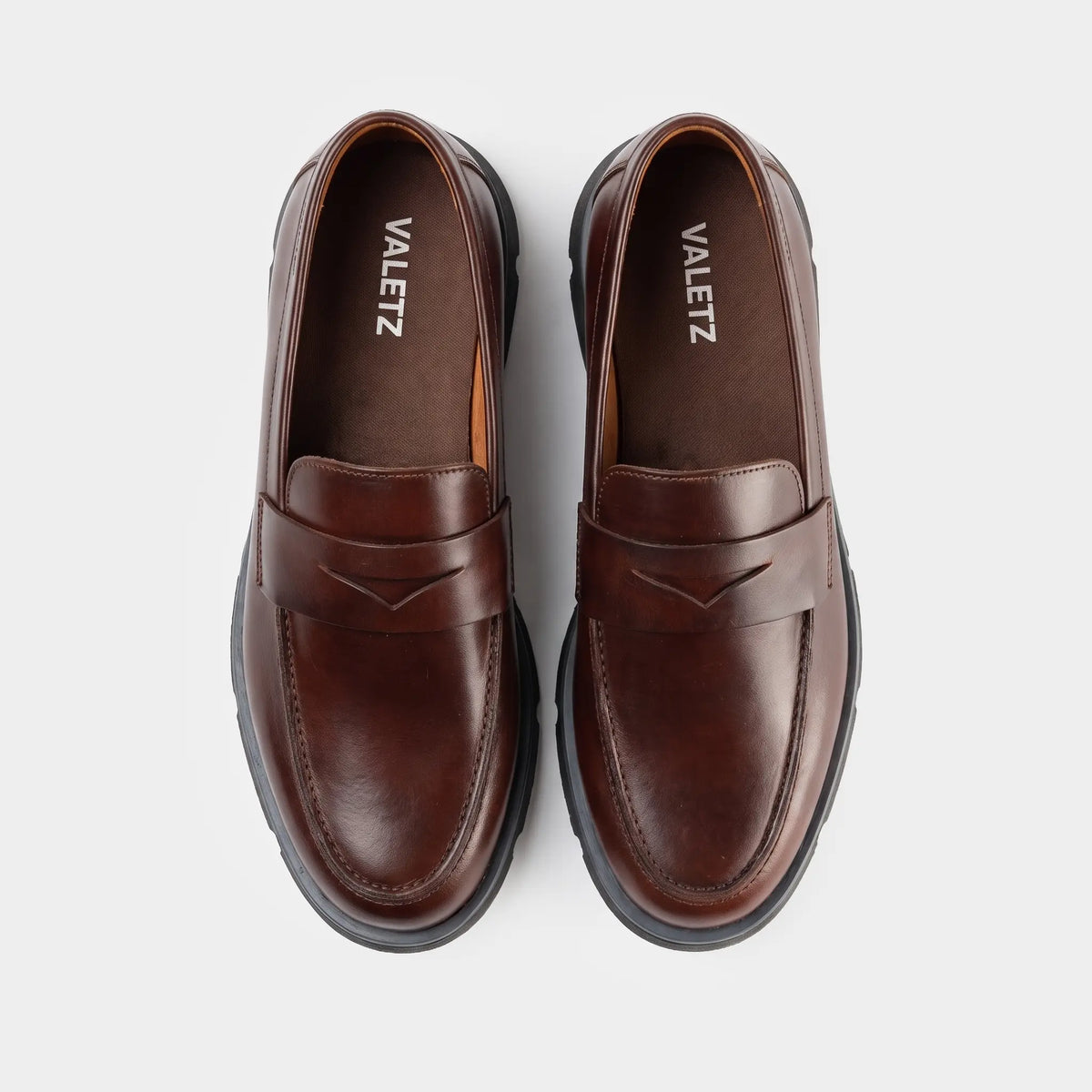 Olmo Estilo Penny Loafer Coñac x Negro