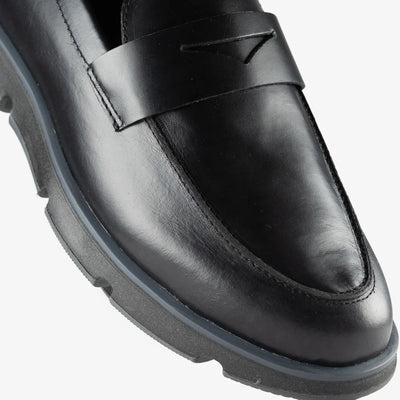 Olmo Estilo Penny Loafer Negro