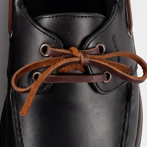 Hilo encerados y cordones de cuero