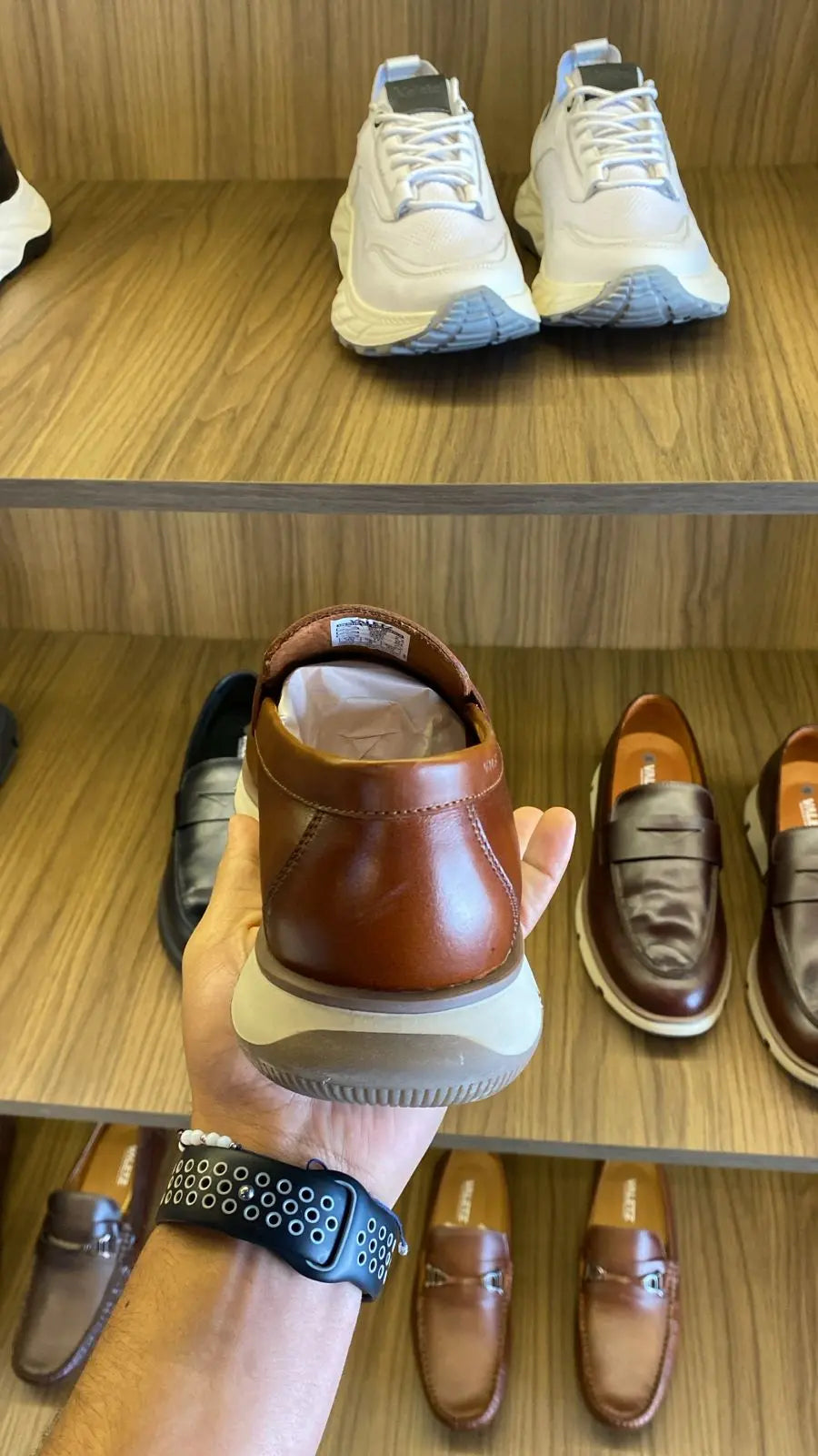 Olmo Estilo Penny Loafer Miel — foto real 4