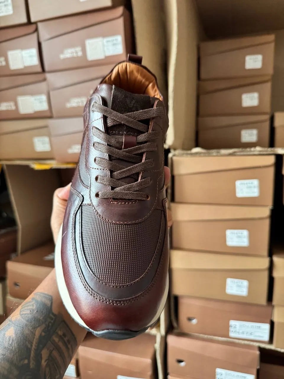 Tenis Lusso Casuales de Vestir en Cuero Coñac — foto real 6