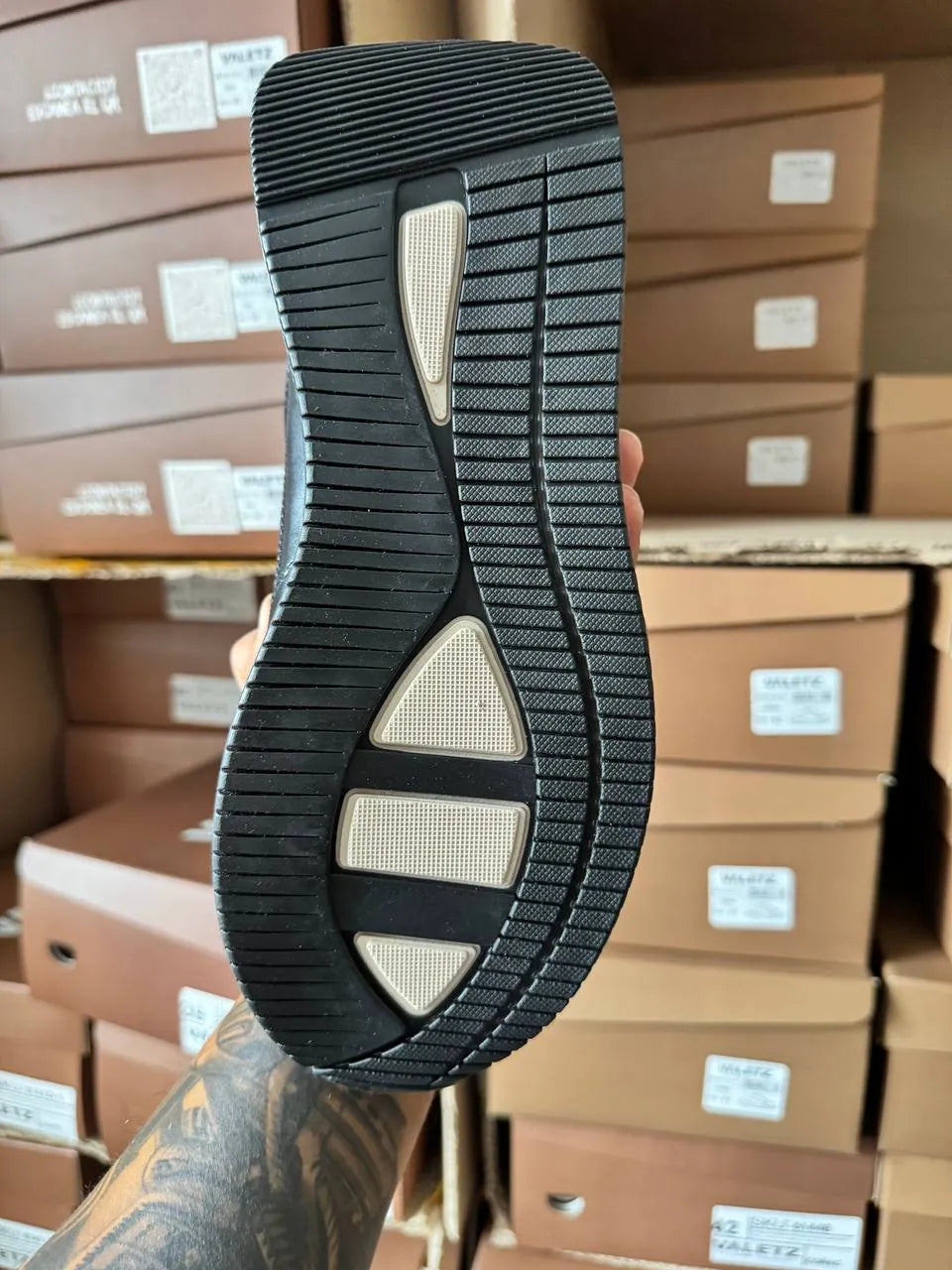 Tenis Lusso Casuales de Vestir en Cuero Auténtico Negro — foto real 4