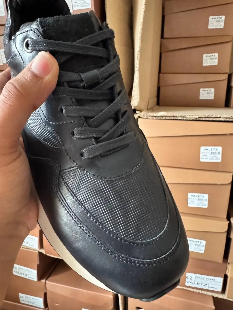 Tenis Lusso Casuales de Vestir en Cuero Auténtico Negro — foto real 5