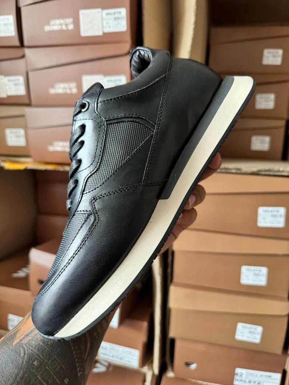 Tenis Lusso Casuales de Vestir en Cuero Auténtico Negro — foto real 6