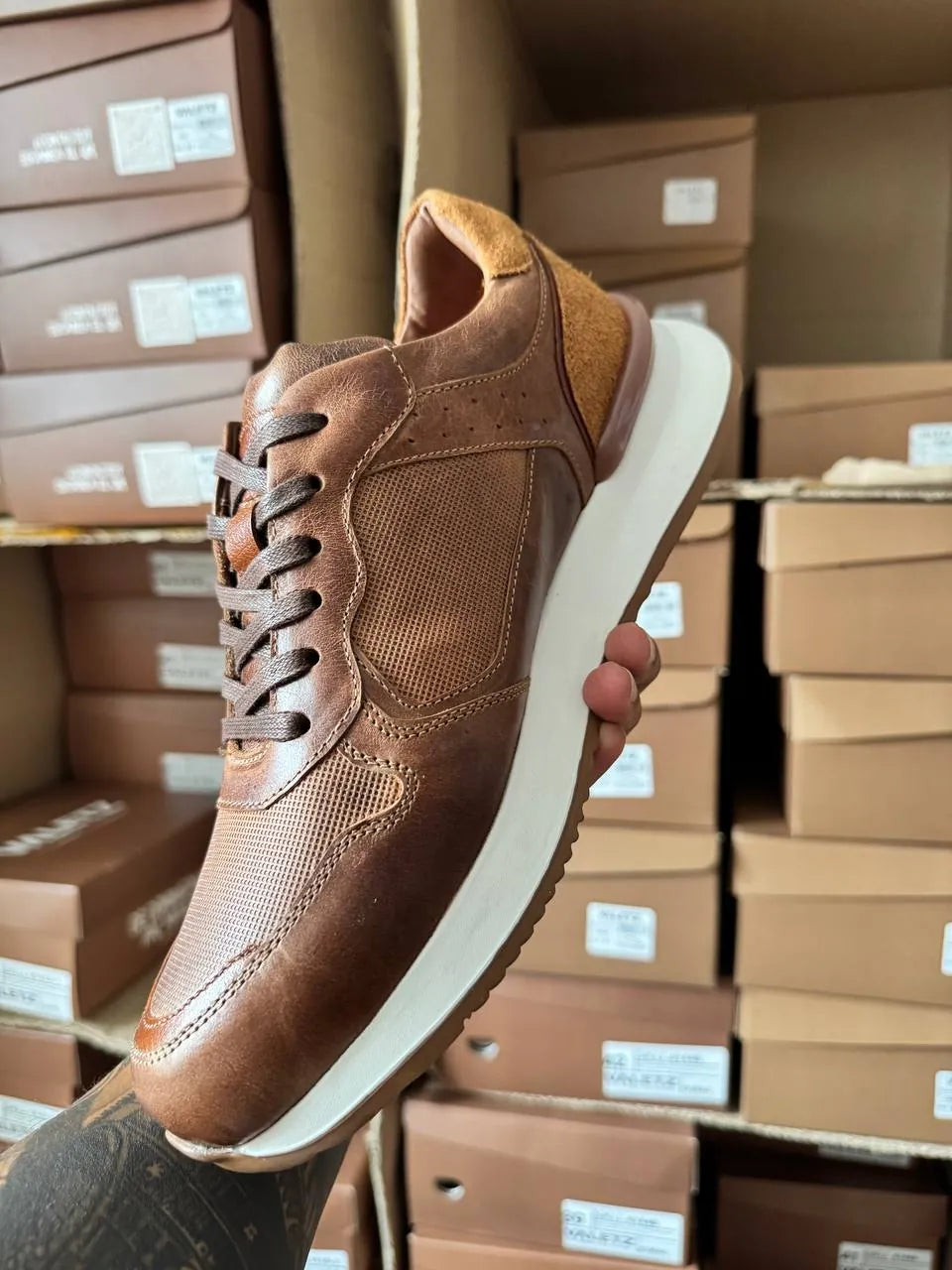 Meridiano Casual Miel y Nubuck — foto real 3
